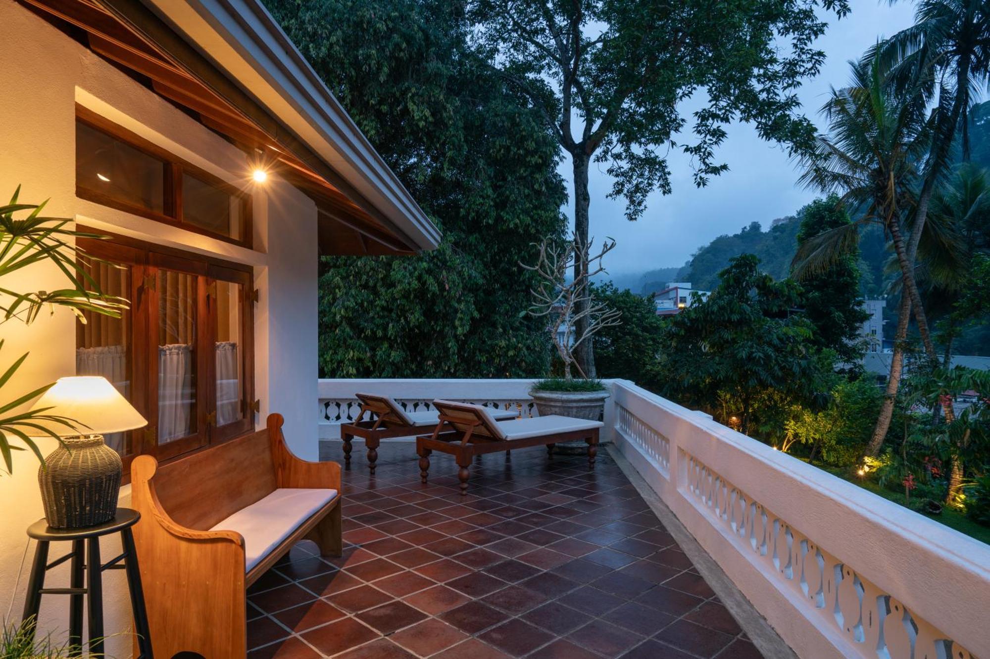 Taru Villas 康提 外观 照片